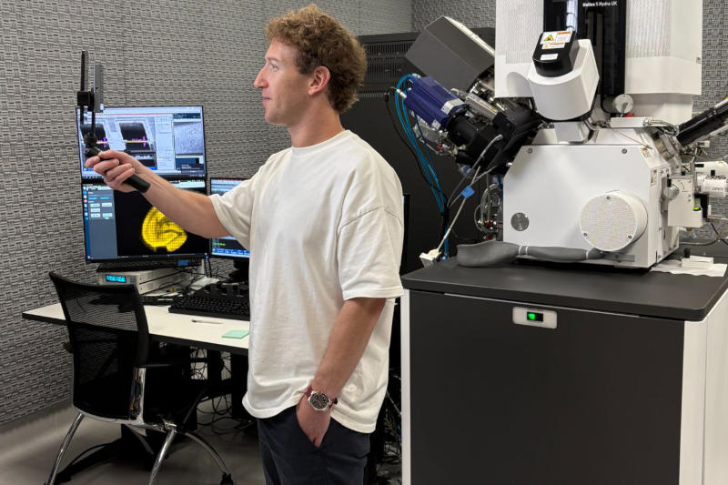 Mark Zuckerberg explicou as novas abreviações devido ao aumento dos gastos com inteligência artificial e não descartou possíveis demissões subsequentes