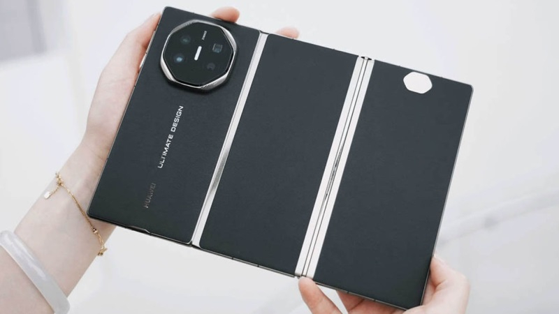 A Huawei começou a vender modelos reparados do Mate XT e do Mate X6
