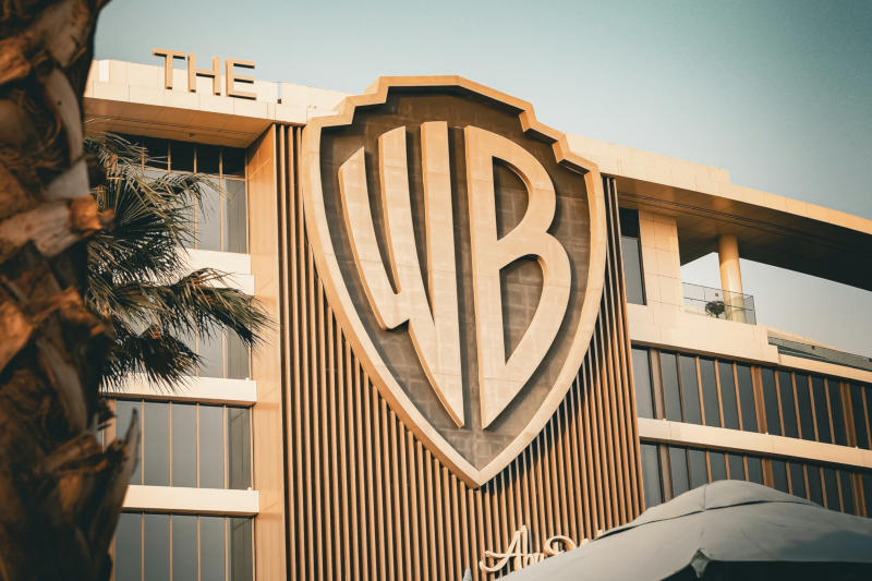 A Netflix recusou comprar a Warner Bros; o vencedor foi a Paramount.