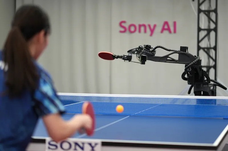 A Sony lançou um robô que, pela primeira vez, derrota jogadores profissionais de tênis de mesa.