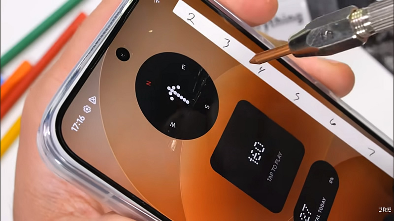 O Nothing Phone (4a) Pro passou o teste de resistência sem surpresas, mas foi detectado um detalhe na proteção contra água.