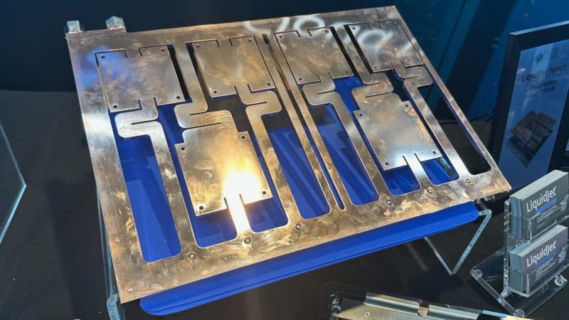 A Frore apresentou o liquid cooler ultra-fino LiquidJet Nexus para servidores Nvidia, reduzindo a temperatura em 6 °C e aumentando a eficiência de IA em 10 %.