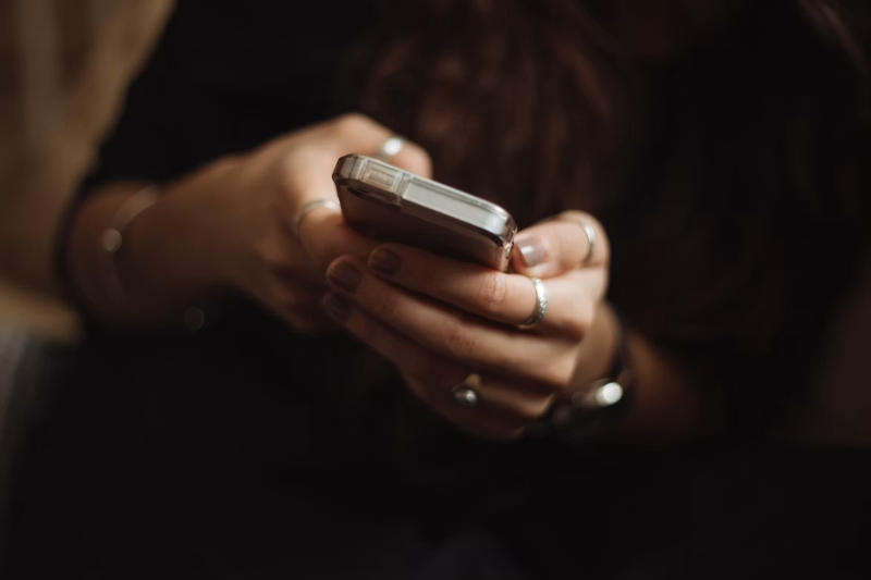 Um robô de IA criado pela Meta hackeou contas no Instagram, informou o serviço aos usuários.