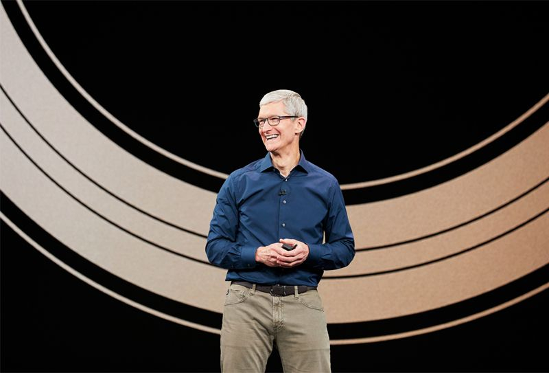 Tim Cook destacou dois princípios-chave da Apple na véspera do 50.º aniversário da empresa