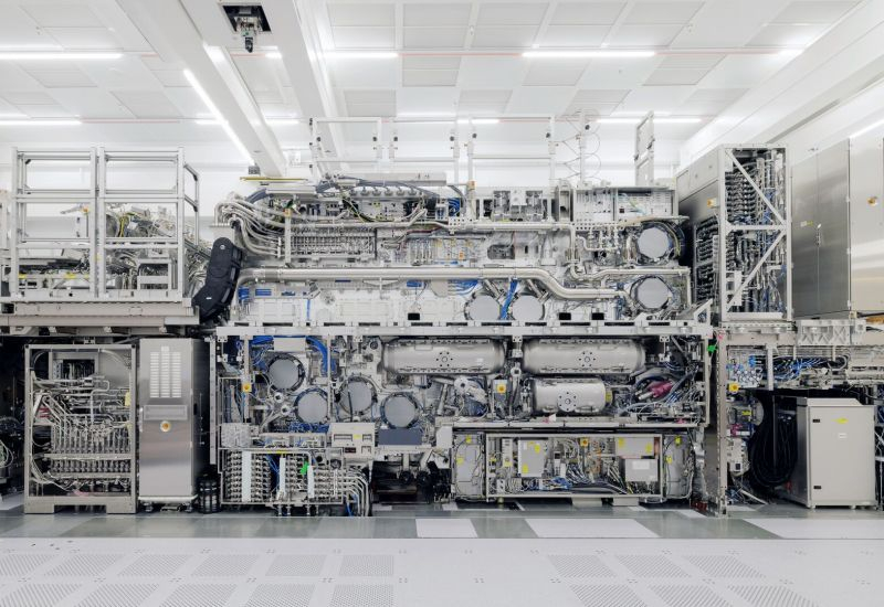 A ASML anunciou a preparação final do High‑NA EUV para produção em massa dos chips mais finos.
