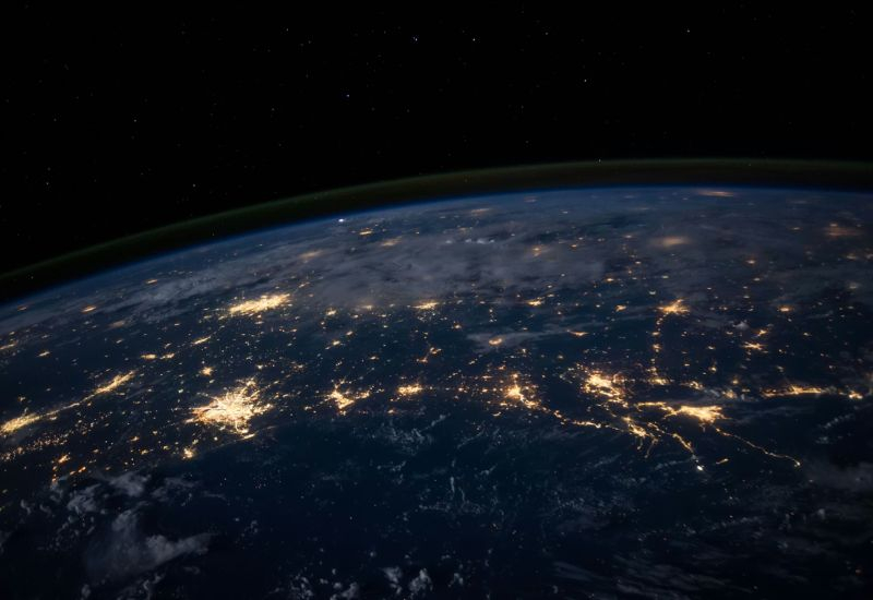 Os EUA vão lançar “mensageiros de IA” globalmente: Trump iniciou o Tech Corps para reforçar a influência e limitar a China