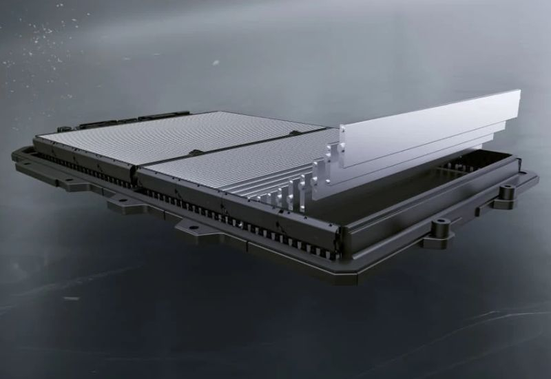 O fabricante chinês BYD lançou a nova bateria Blade Battery 2.0 à base de lítio-ferro-fosfato: ela carrega até 97 % em apenas nove minutos