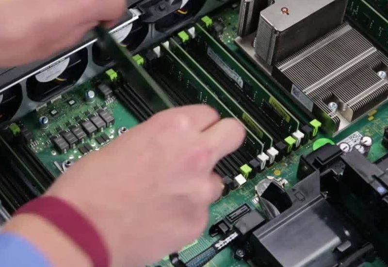 Nos próximos cinco anos, a demanda por memória deverá crescer mais de 600 vezes, segundo o chefe da Dell, impulsionada pelo aumento do uso de IA.