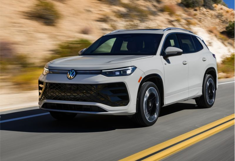 A Volkswagen retira cerca de 100 000 veículos elétricos devido a um problema com os módulos de bateria.